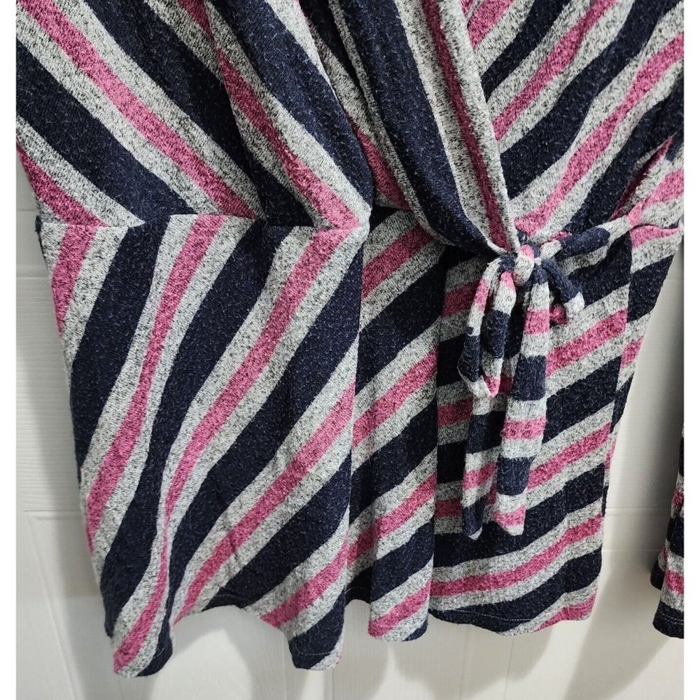 Lane Bryant Womens Long Sleeve Softest Touch Surplice Neck Sweater Striped 18/20 - Picture 4 of 10